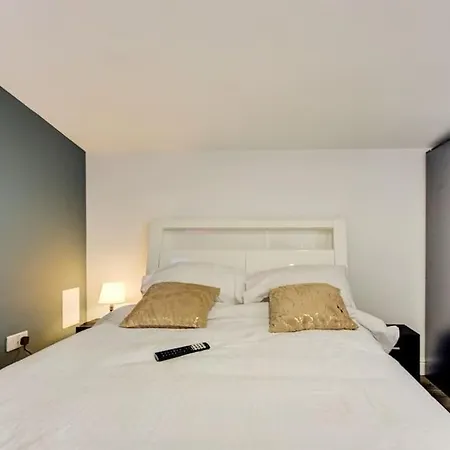 Luxury Studio Cabin - Central Location - Parking Erith Exterior photo